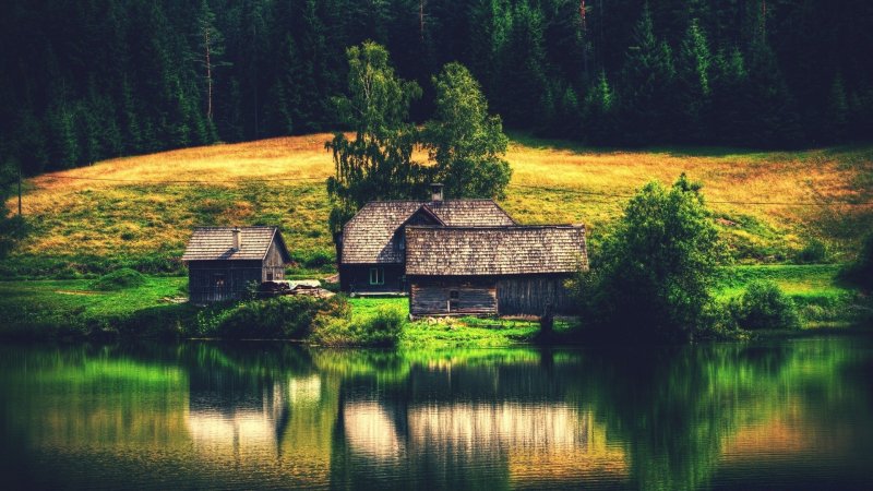 Озеро в деревне