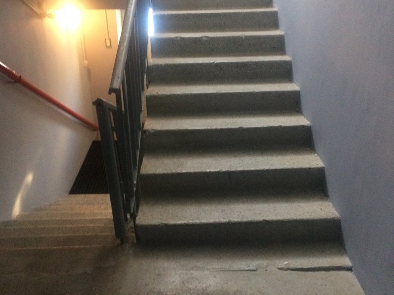 Лестница в подъезде