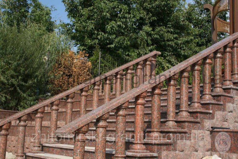 Гранитные ступени балясины для лестниц