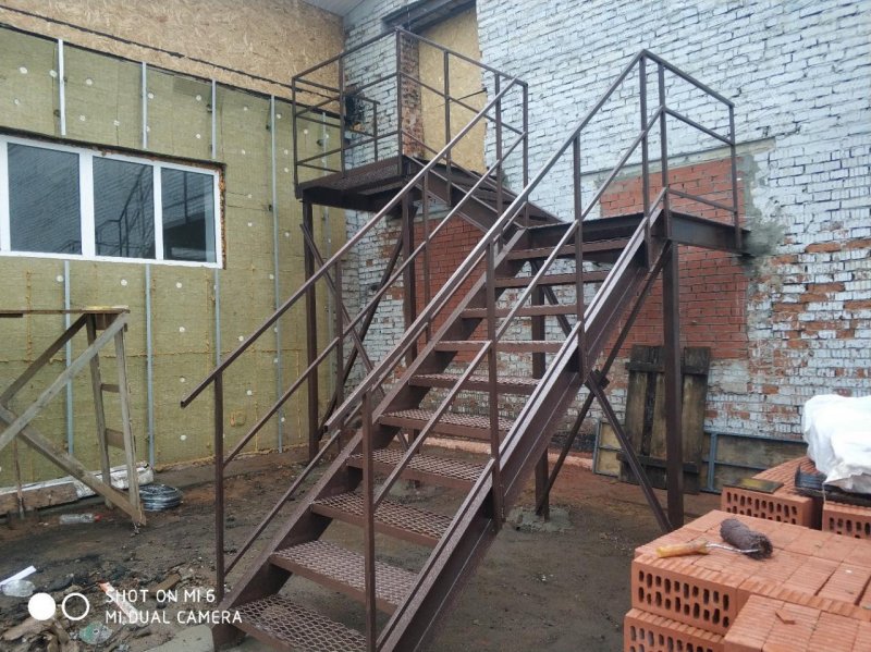 Каркас из труб для крыльца