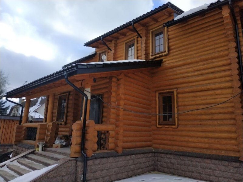 Отреставрированные деревянные дома