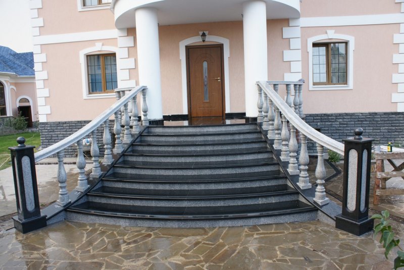 Лестница из гранита