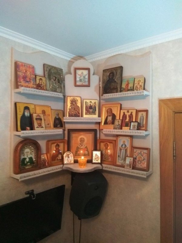Полка угловая иконостас