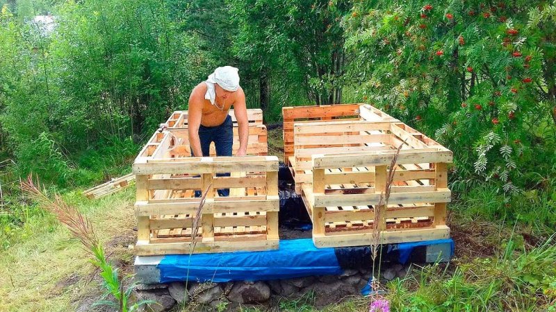 Постройки из поддонов для дачи