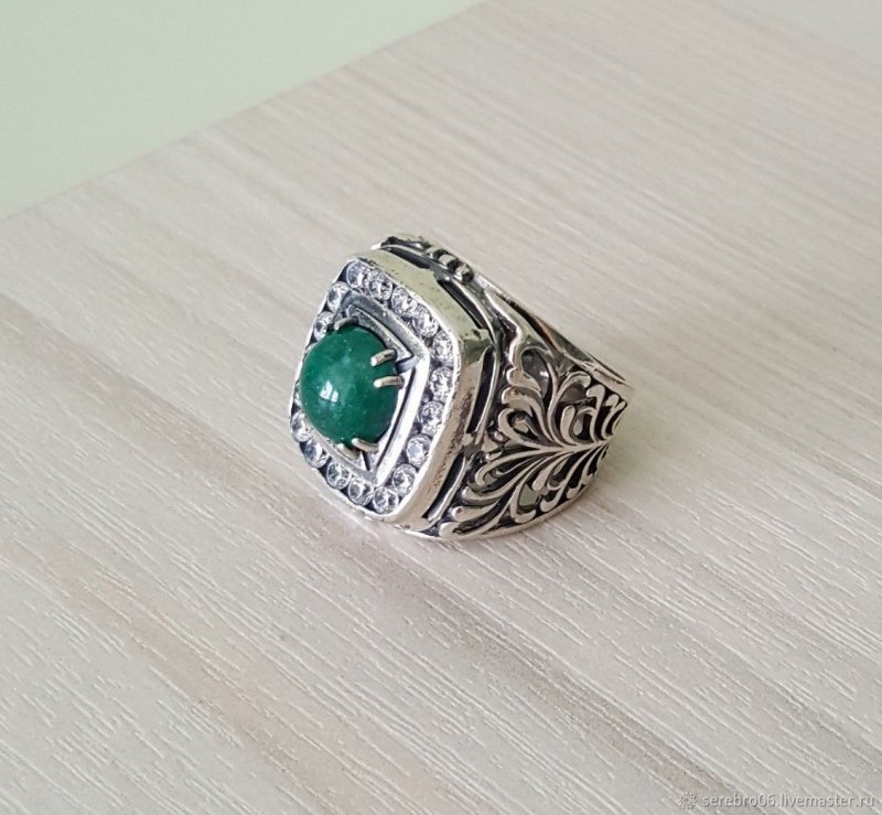 Печатка с изумрудом серебро 925