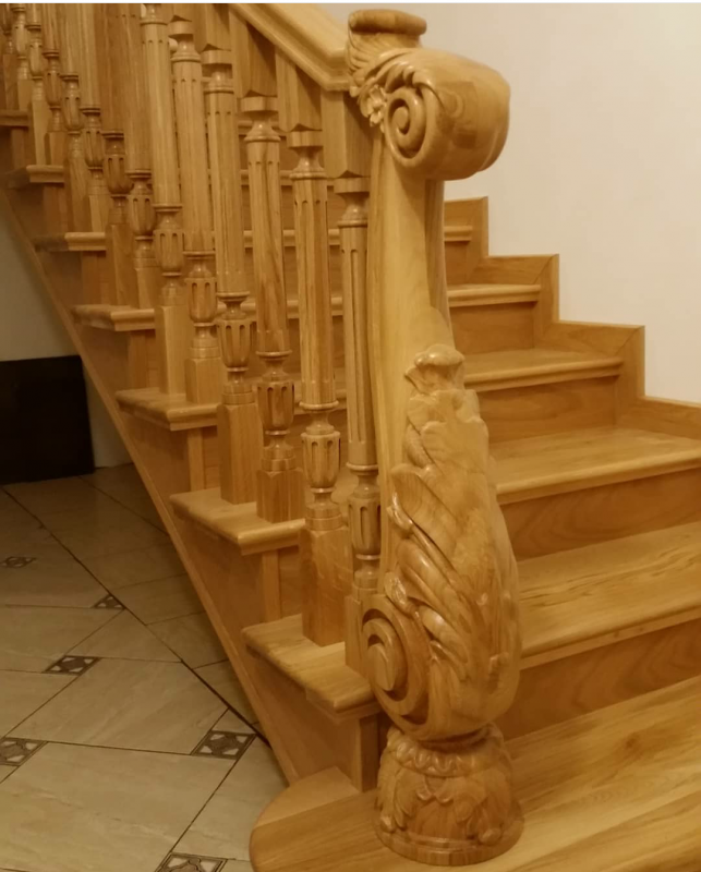 Резные деревянные лестницы