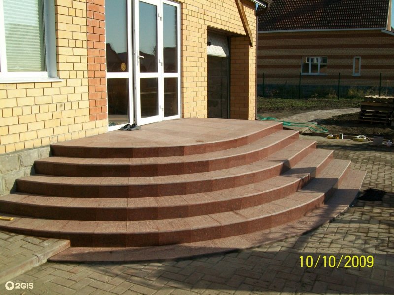 Круглые ступеньки для крыльца