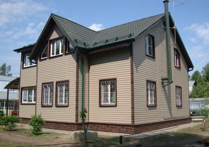 Отделка домов сайдингом