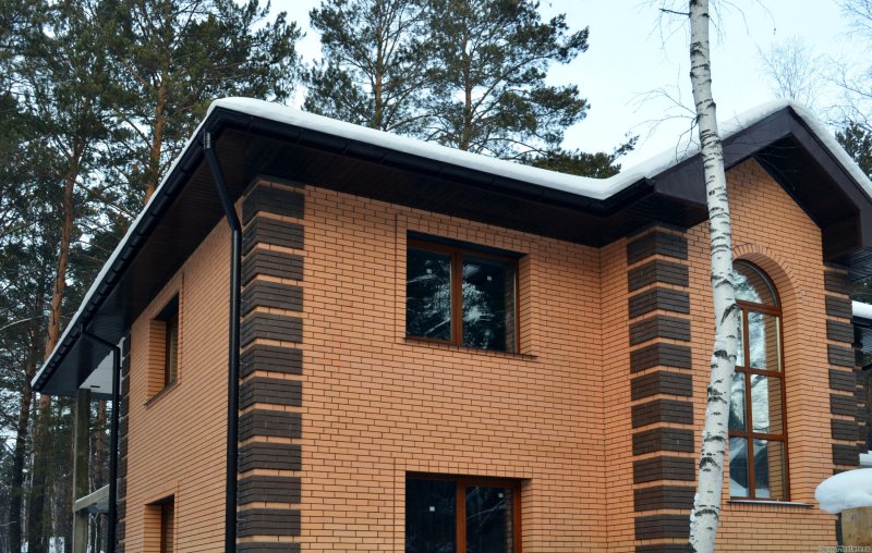 Фасады домов из кирпича