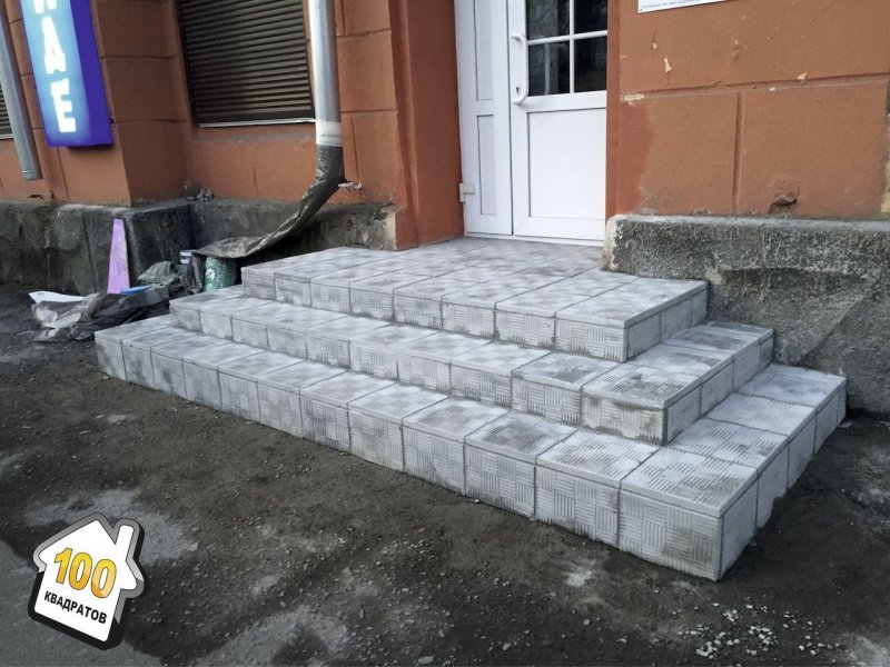 Ступеньки из бетонных блоков