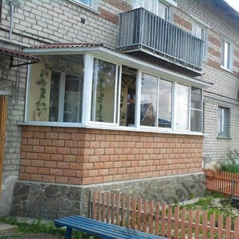 Балкон на 1 этаже