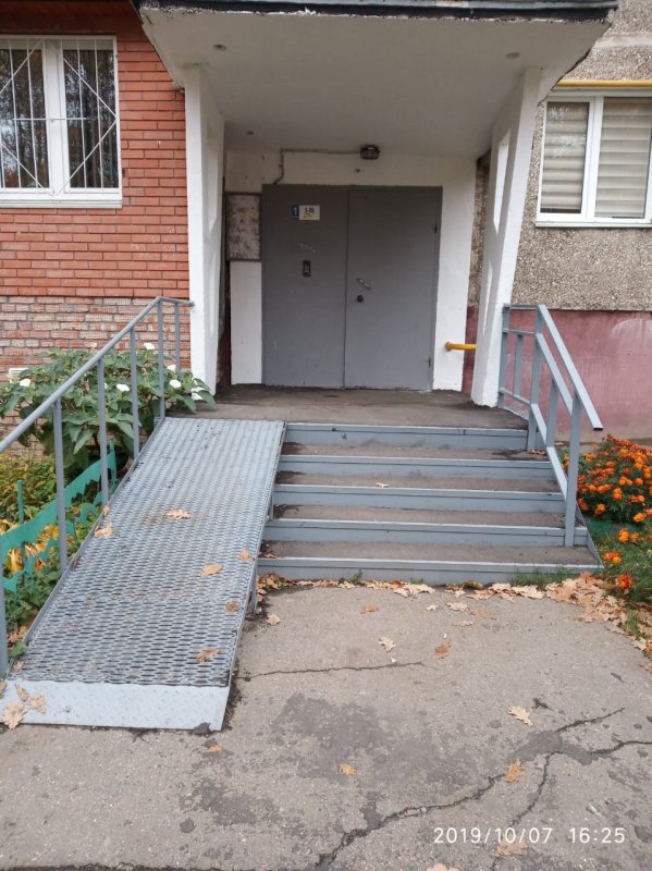 Входная группа в подъезд
