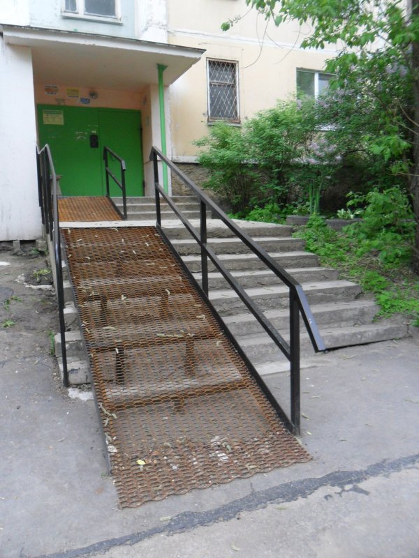 Пандус подъездный