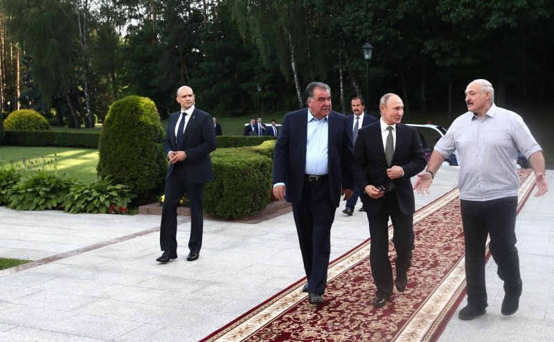 Эмомали Рахмон и Лукашенко