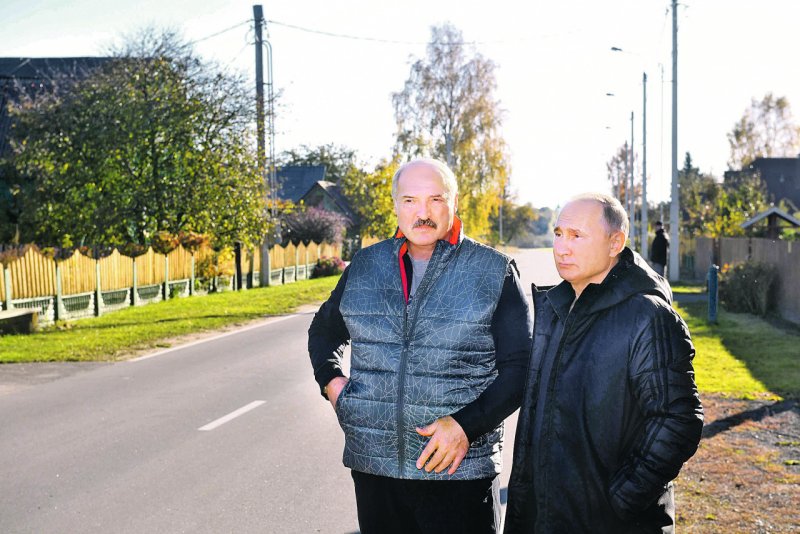 Лукашенко в селе