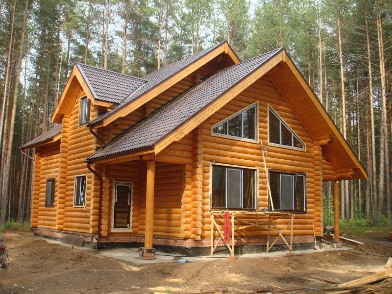 Дом из оцилиндрованного бревна
