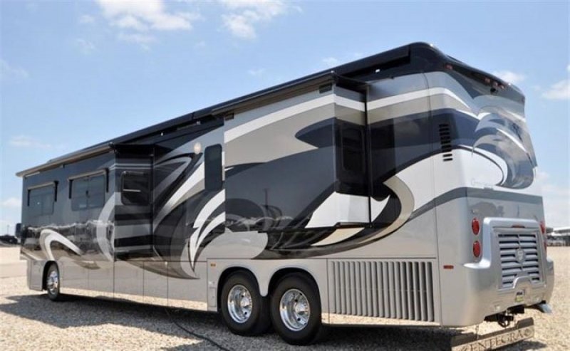 Entegra coach Cornerstone 45 DLQ внутри