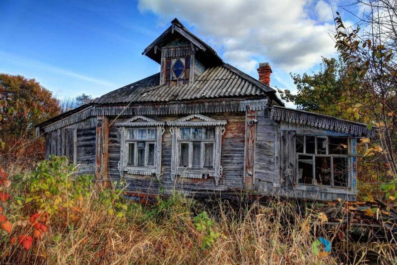 Старый деревенский домик