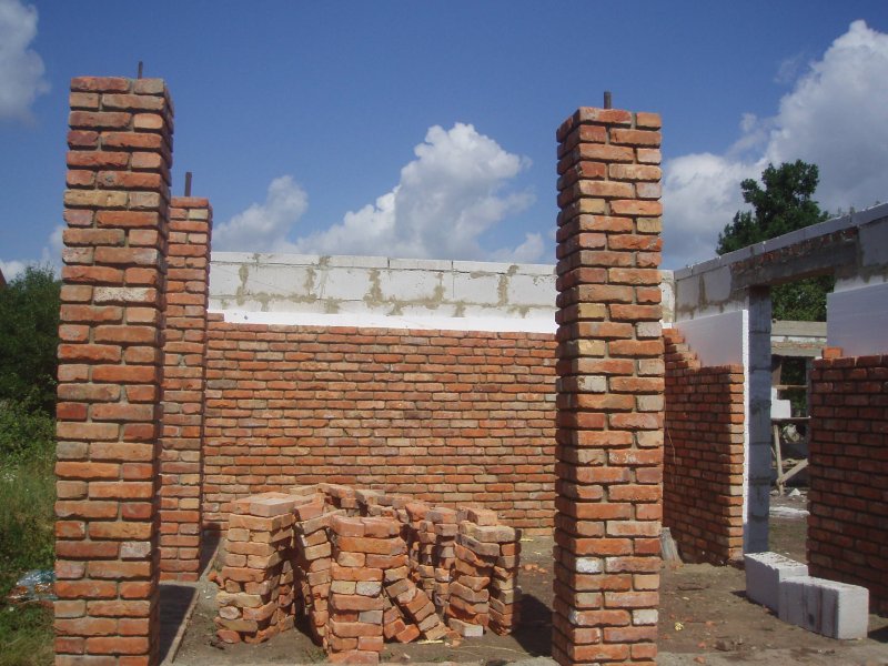 Колонна из кирпича 250х250