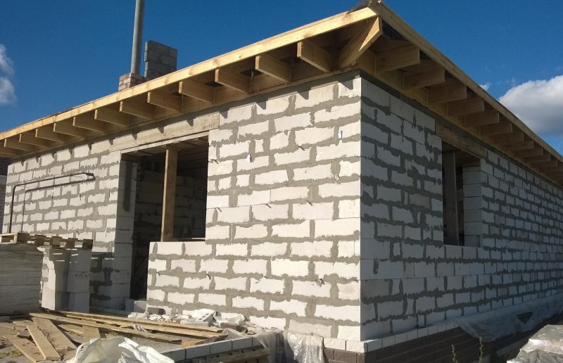 Стройка из газоблоков