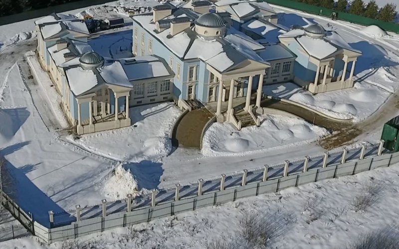 Замок резиденция Путина в Рублевке