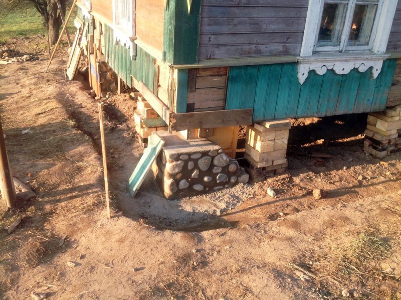 Фундамент старых деревянных домов