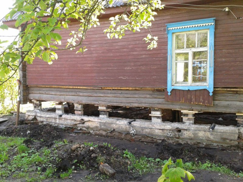 Фундамент для старого деревянного дома