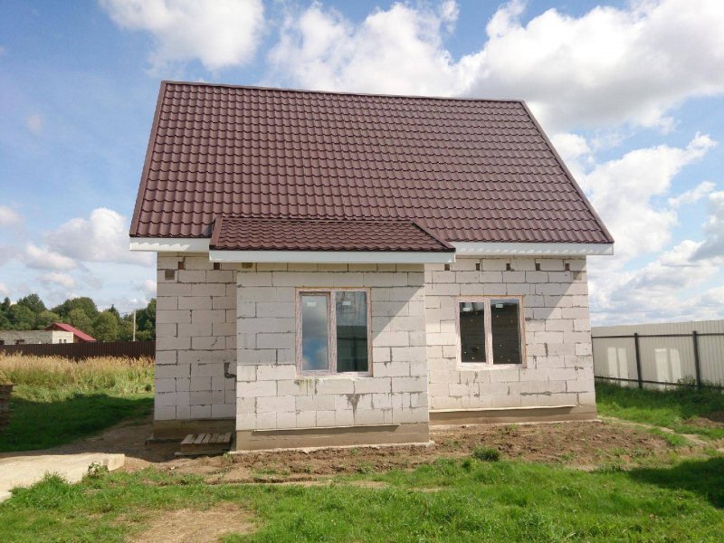 Дачный домик из пеноблоков