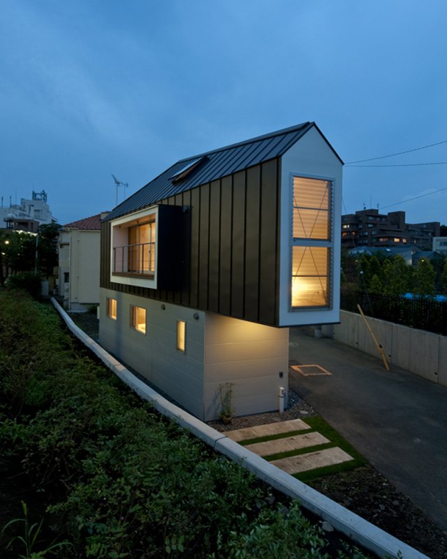 Узкий дом от Mizuishi Architect Atelier