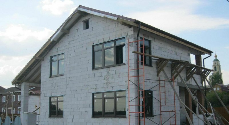 Отделка дома из газоблока снаружи