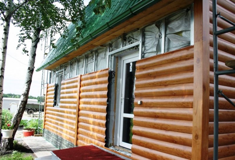 Обшивка металлосайдингом
