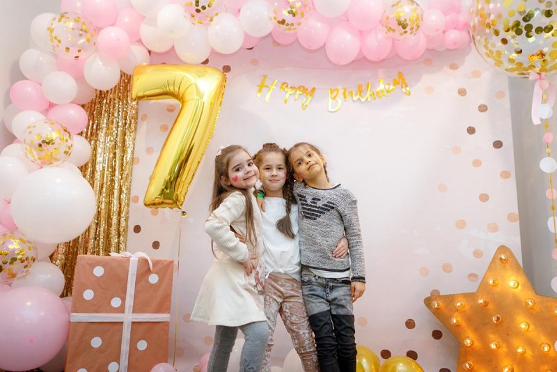 Фотозона на день рождения девочки 7 лет