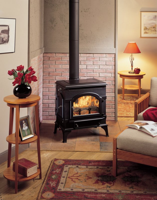 Дровяная печь-камин Vermont castings Dutchwest small
