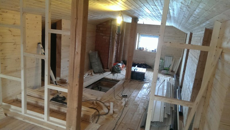 Перегородка из вагонки и бруса