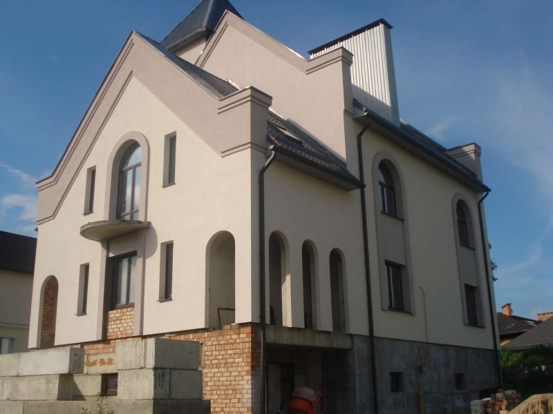 Фасад из мраморной крошки