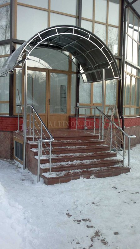Крыльцо из поликарбоната