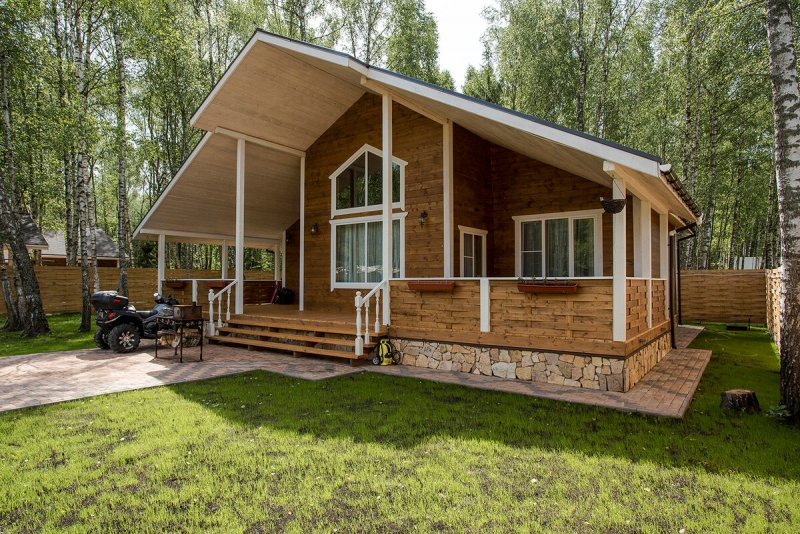 Каркасный дом с террасой