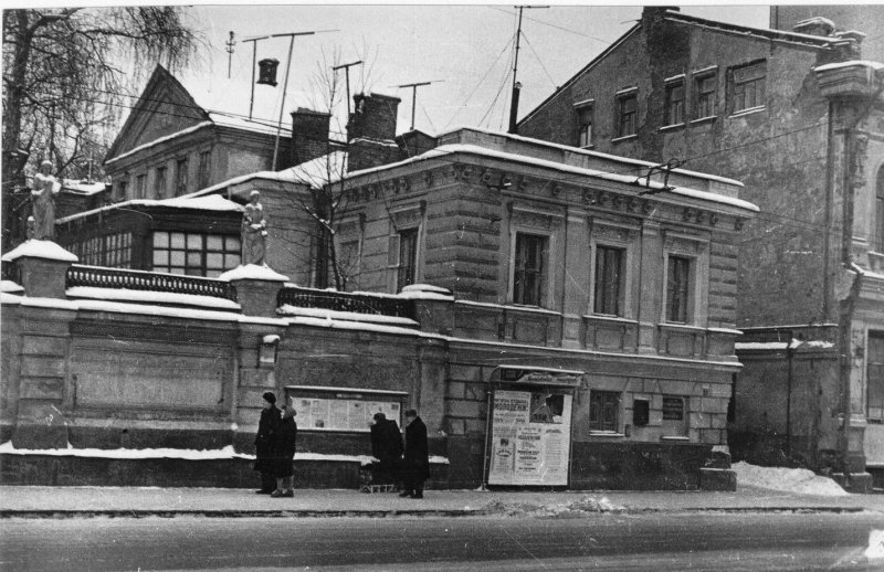 Особняки на старой Басманной