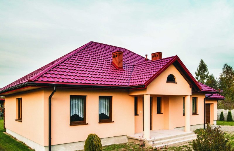 Бордовая крыша