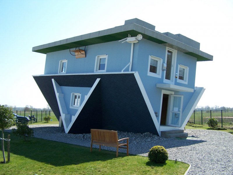 Интересный дом