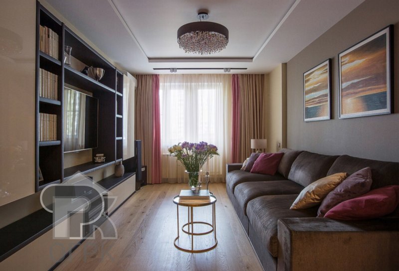 Планировка гостиной п44