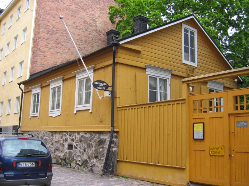 Финский домик старый