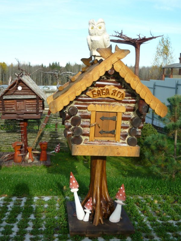 Декоративная избушка для сада