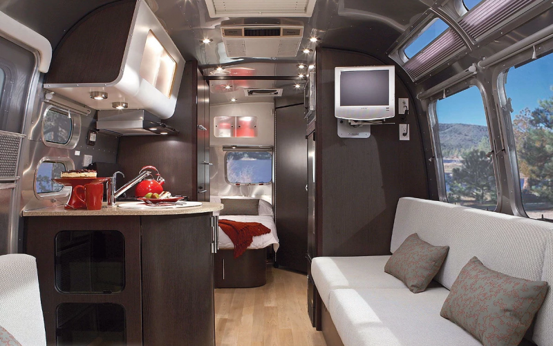 Автодом Airstream 280 бус