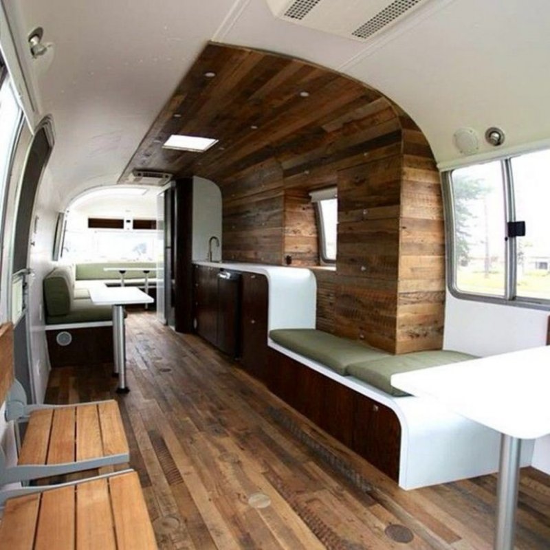 Автодом Airstream