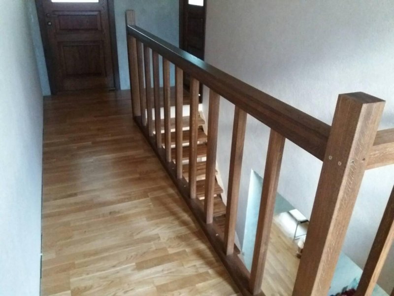 Лестничные ограждения из дерева