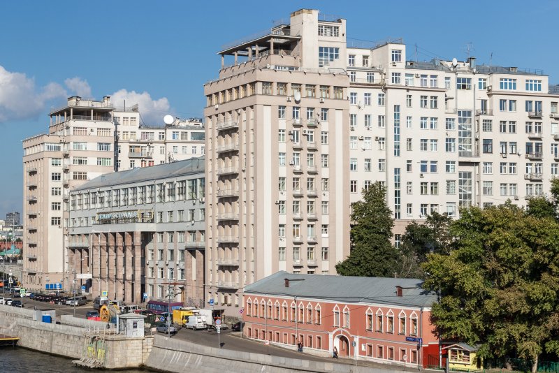Дом правительства Серафимовича, 2 дом на набережной