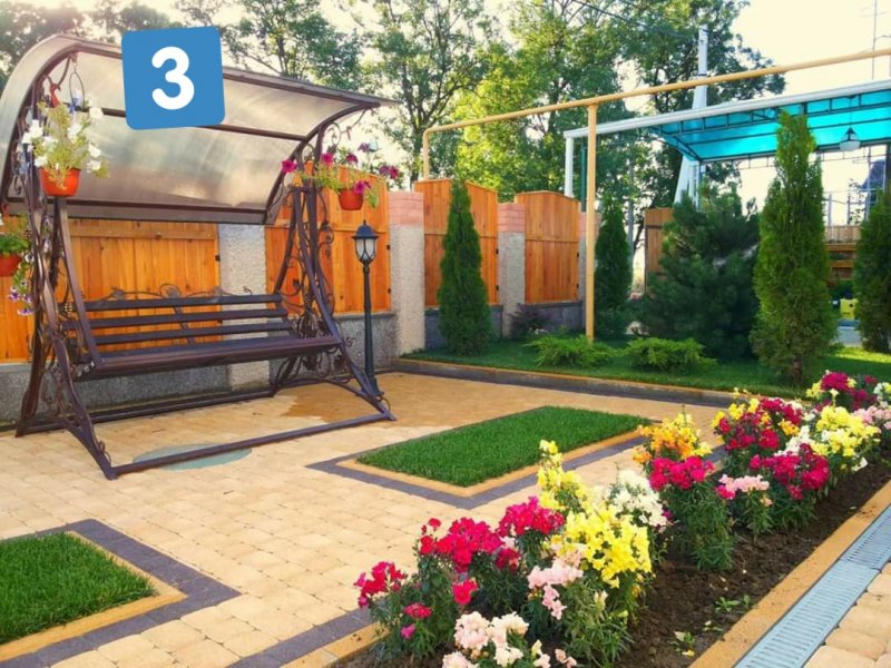 Благоустройство площадки перед домом