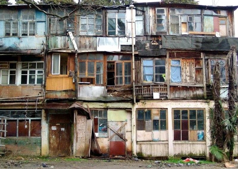 Старые пятиэтажки