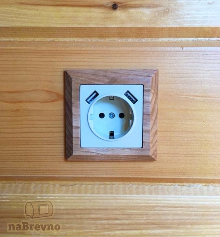 Домик для розетки